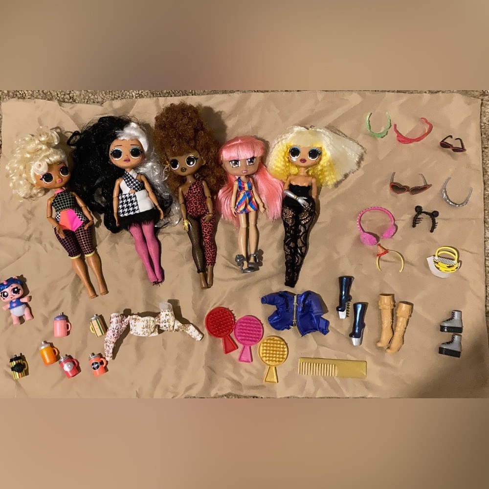 Omg & rainbow high dolls w/ accessories